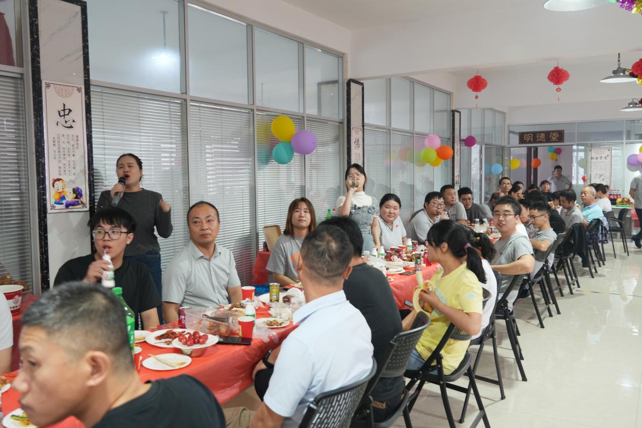 海菲團建表彰，凝聚團隊力量 