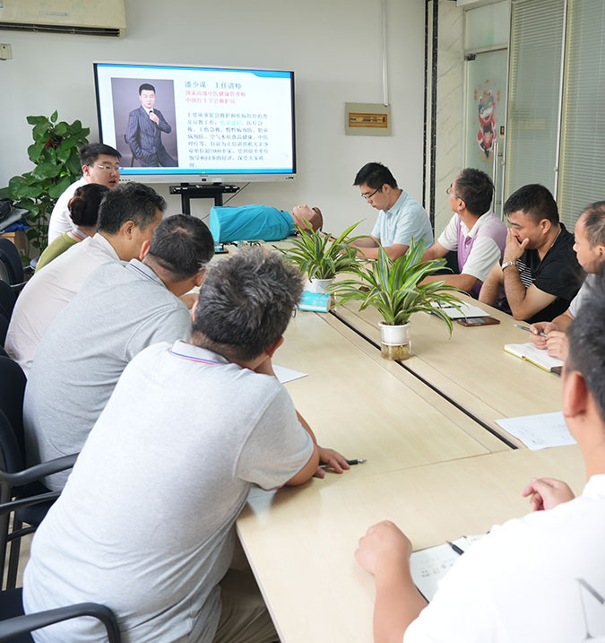 海菲開展“緊急救護，職業健康”安全培訓