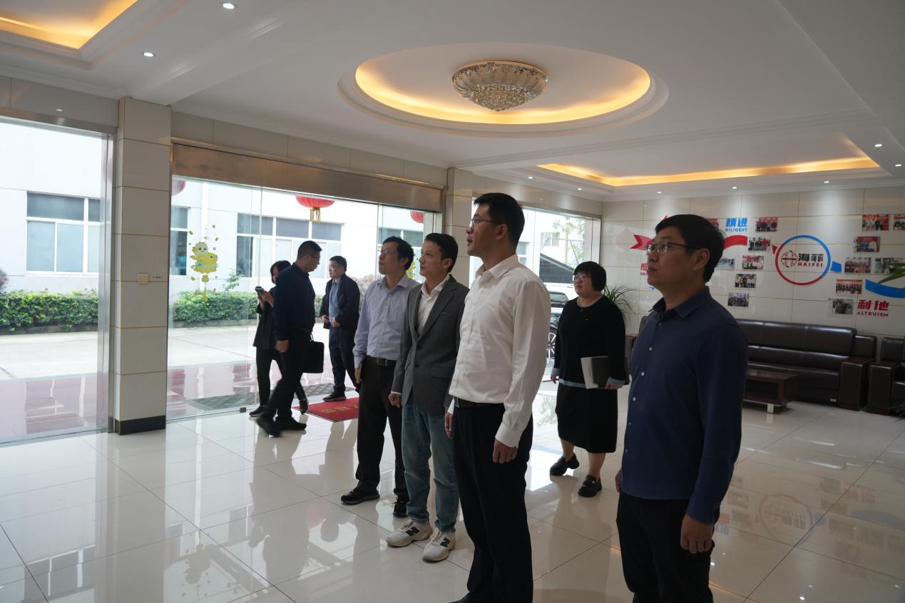 江陰副市長陳涵杰蒞臨參觀海菲智能，共繪發展藍圖 